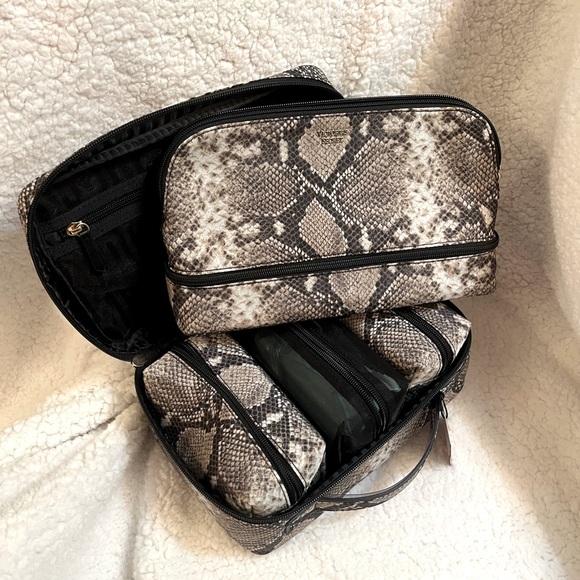 NWT-Rare Python Print Victoria’s Secret Cosmetic Organizers - Picture 2 of 13